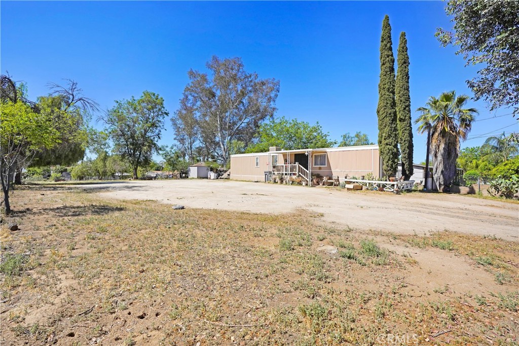 21701 Perry Street Perris, CA 92570 - Photo 7 of 11