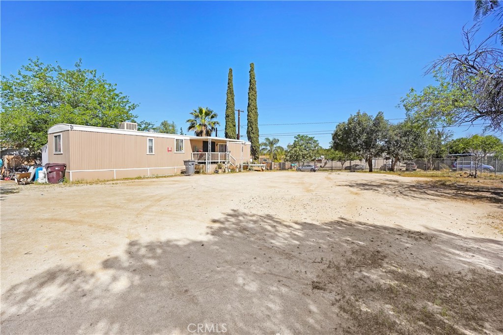 21701 Perry Street Perris, CA 92570 - Photo 9 of 11