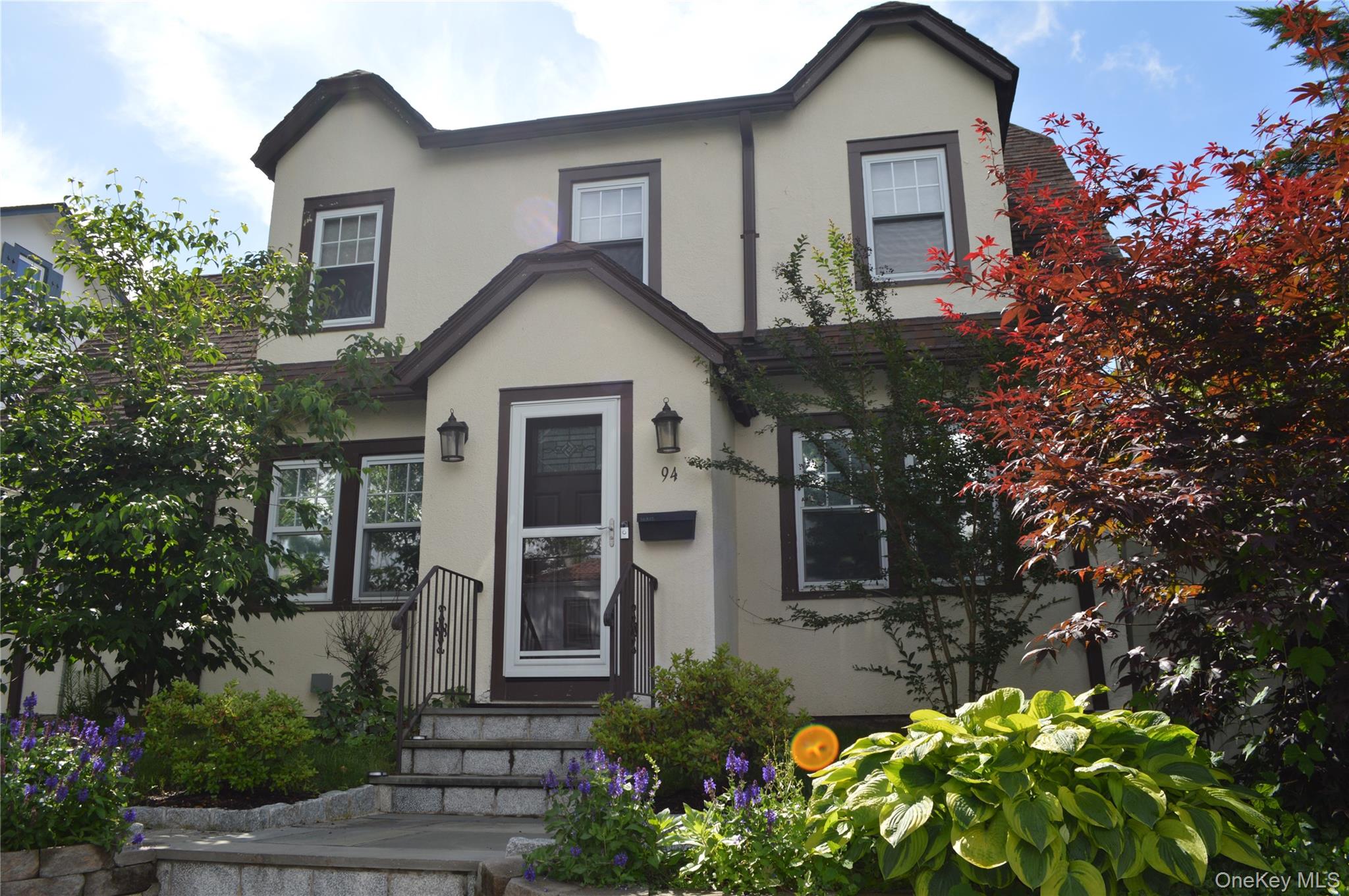 94 Kensington Road Bronxville, NY 10708 - Photo 1 of 15