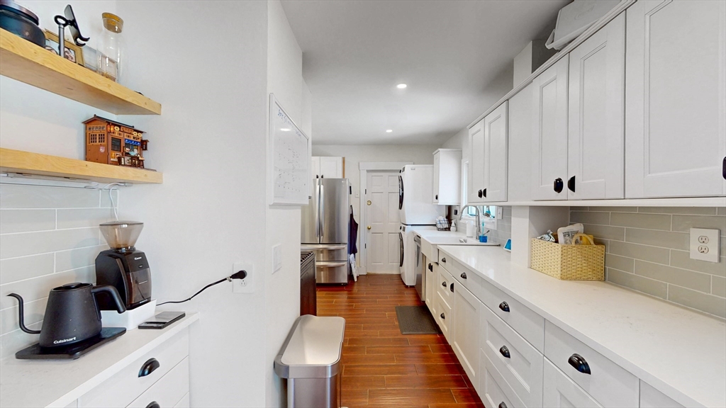 29 Fifield Street, Unit 29 Watertown, MA 02472 - Photo 6 of 23