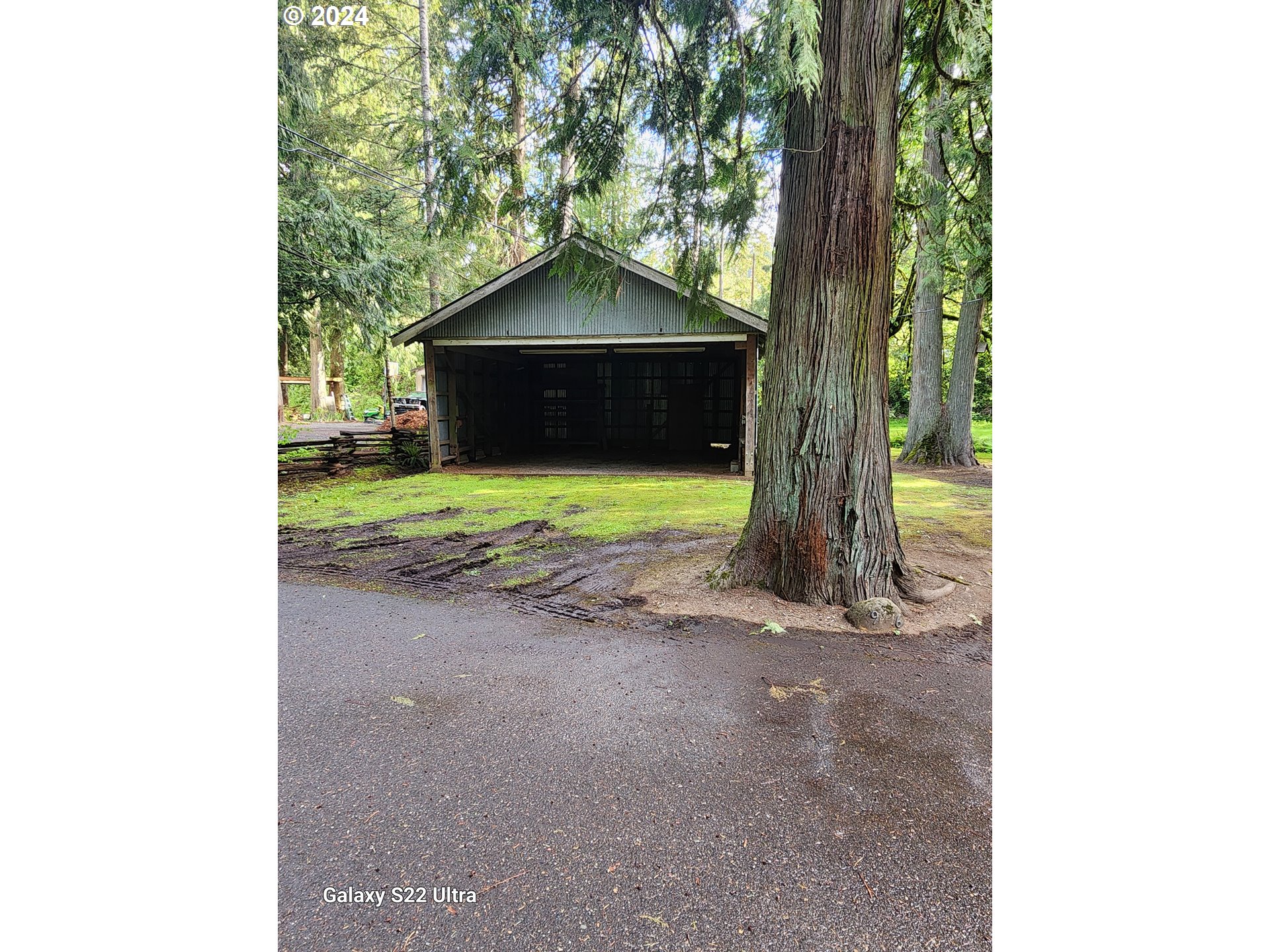 19216 South Neil Road Estacada, OR 97023 - Photo 21 of 33 a small house with a trees in front of it