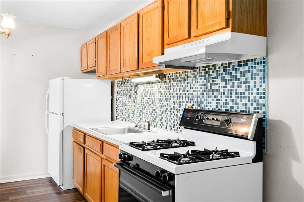 405 Great Road, Unit 1 Acton, MA 01720 - Photo 8 of 21 Gallery Image 8