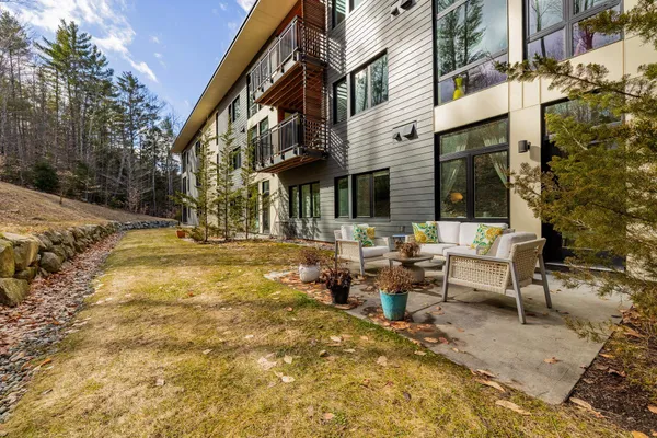 $635,000 | 20 Morgan Drive, Unit 24, Lebanon, NH 03766