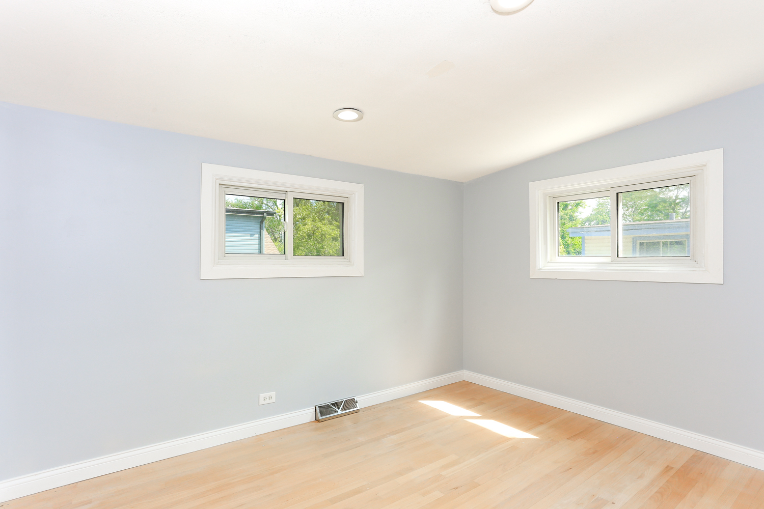 1125 Harms Road Glenview, IL 60025 - Photo 18 of 36 Gallery Image 18