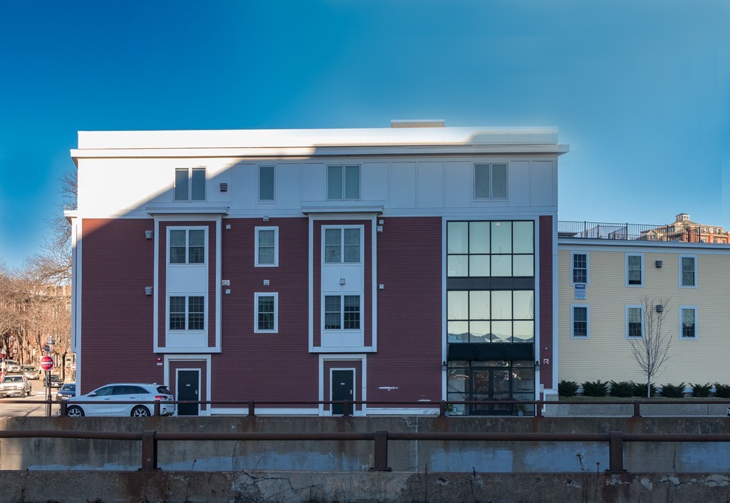 463 Rutherford Avenue, Unit 301 Boston, MA 02129 - Photo 1 of 13 Gallery Image 1
