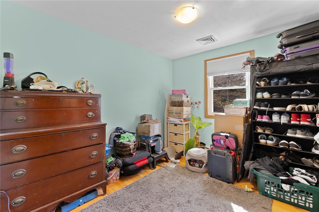 16 Monroe Drive Coventry, RI 02816 - Photo 11 of 20