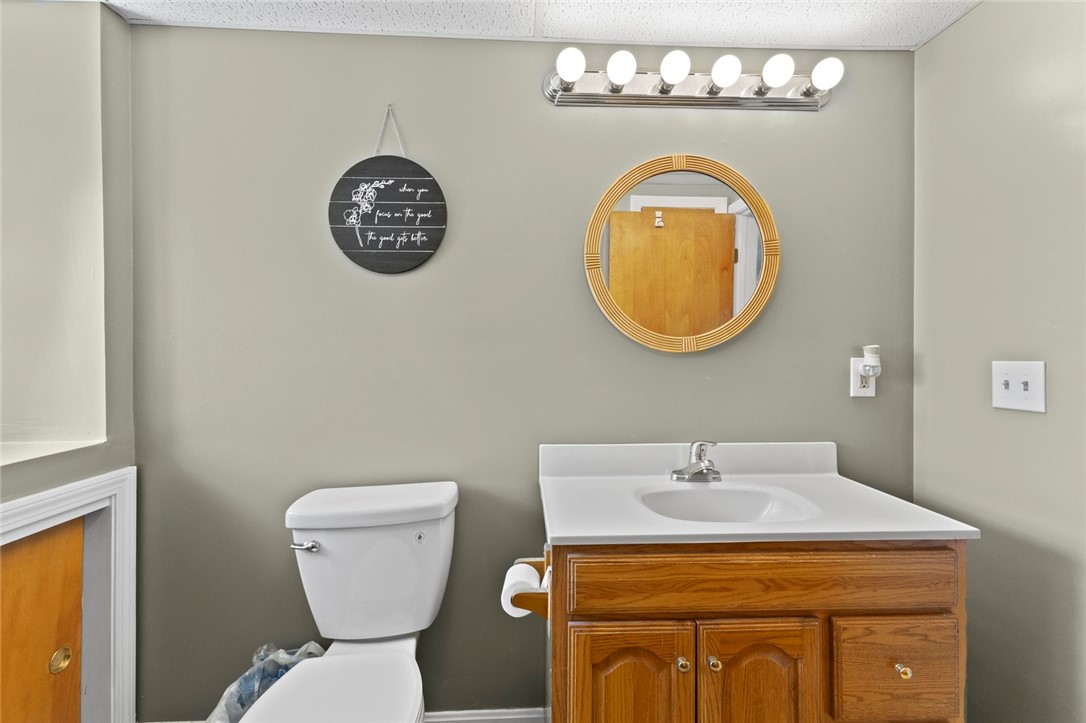 16 Monroe Drive Coventry, RI 02816 - Photo 13 of 20