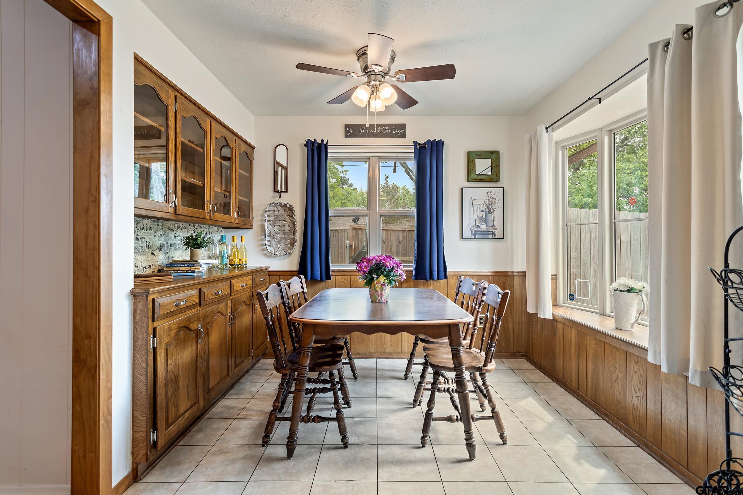 516 Ruthlynn Drive Longview, TX 75605 - Photo 7 of 34 a view of a dining room with furniture window and outside view