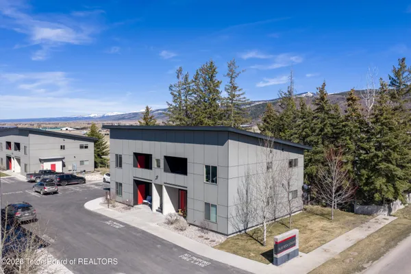 $475,000 | 47 Cedron Road, Unit 15, Victor, ID 83455