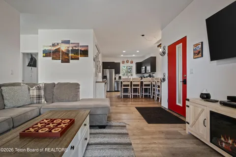 $475,000 | 47 Cedron Road, Unit 15, Victor, ID 83455