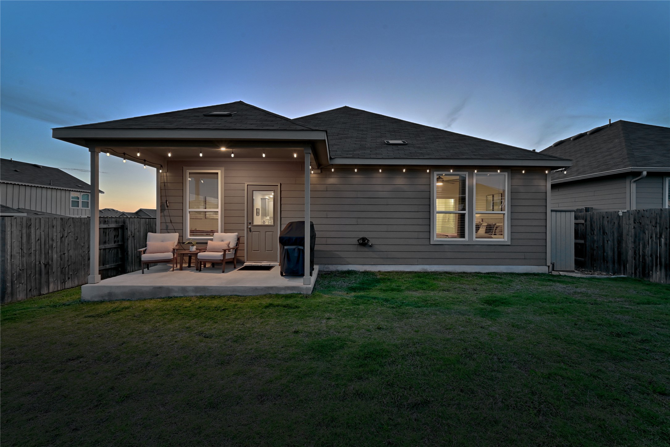 462 Tree Nut Loop Buda, TX 78610 - Photo 7 of 38