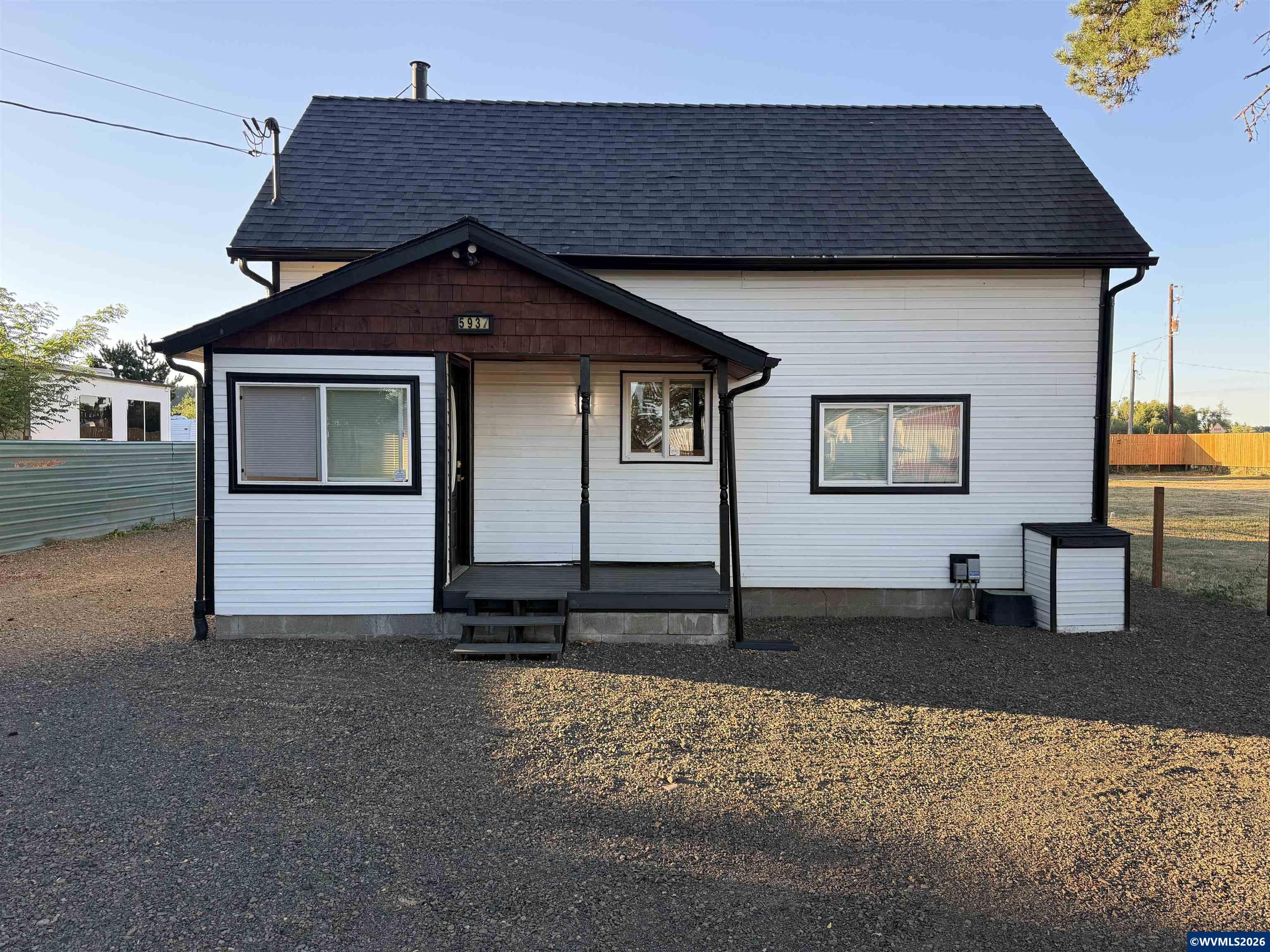 5937 Stayton Road Southeast Turner, OR 97392 - Photo 4 of 43