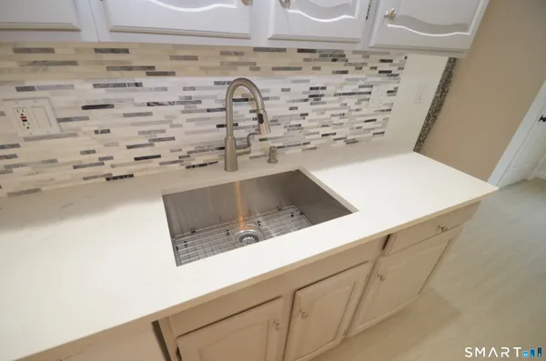 $2,100 | 125 Warner Hill Road, Unit 27, Stratford, CT 06614