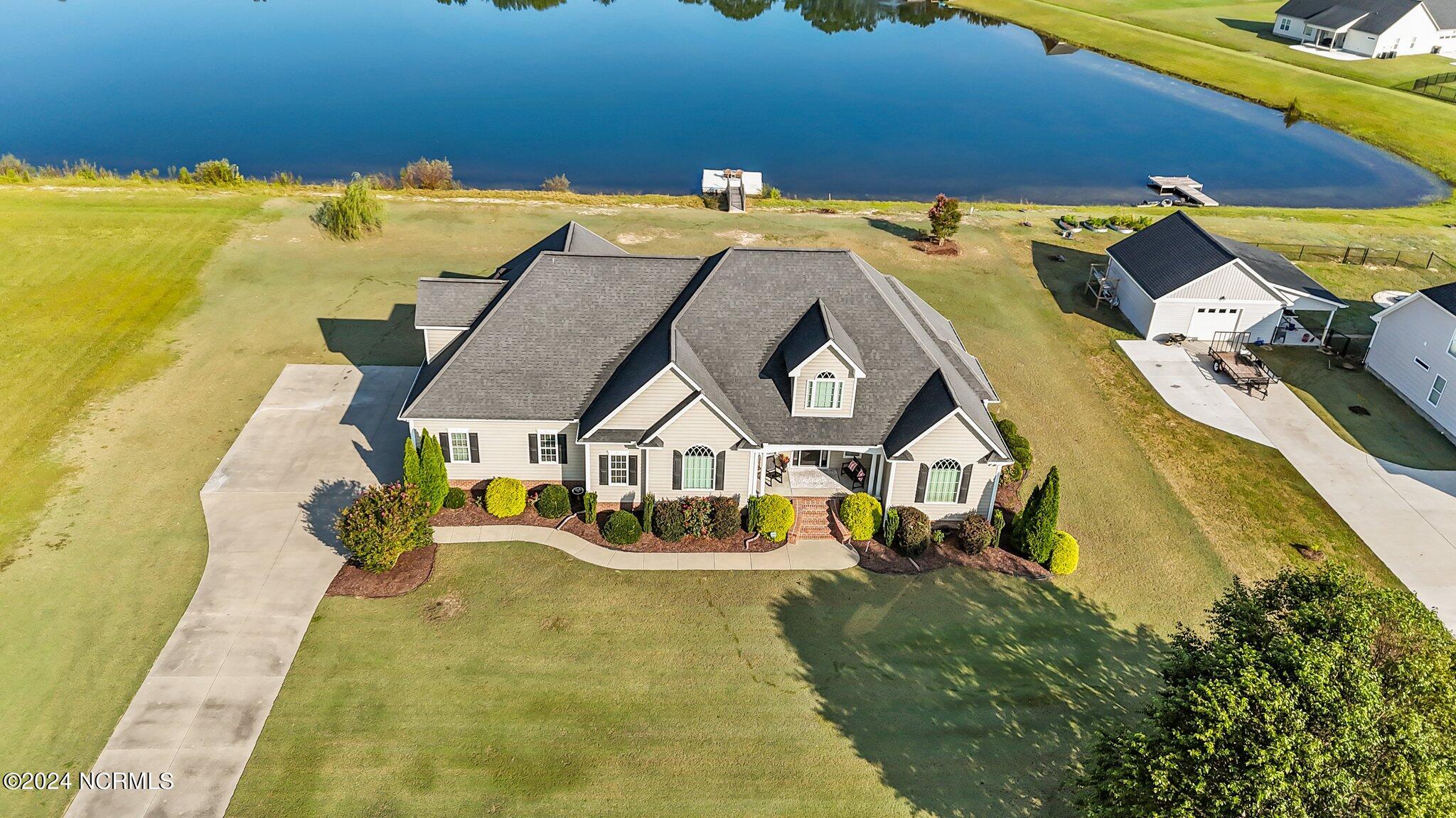 6076 J D Sutton Drive Grifton, NC 28530 - Photo 1 of 48 48-web-or-mls-DJI_20240910090923_0148_D