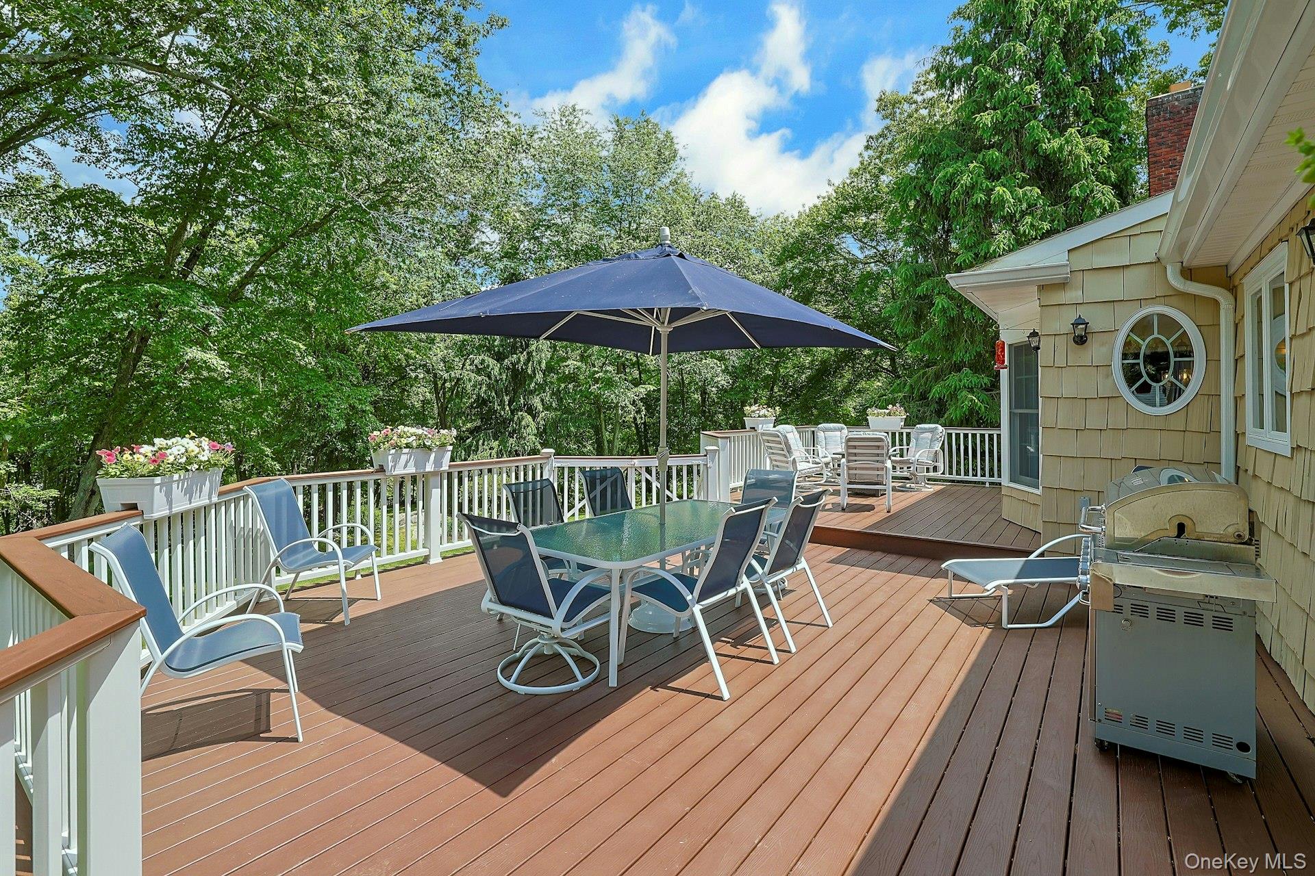 47 Jackson Road Bedford, NY 10506 - Photo 34 of 41 Spacious deck