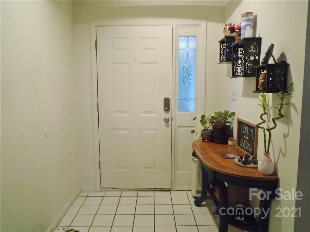 239 Forest Pond Road Kannapolis, NC 28083 - Photo 4 of 32 Gallery Image 4