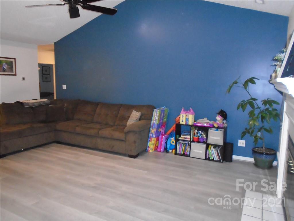 239 Forest Pond Road Kannapolis, NC 28083 - Photo 6 of 32 Gallery Image 6
