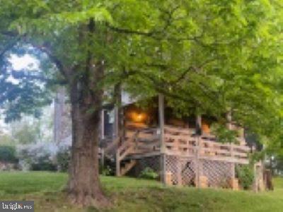 12498 Crest Hill Road Hume, VA 22639 - Photo 13 of 13 Charming home embraced by nature.