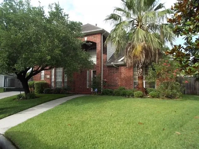 $2,800 | 2730 Briarloch Lane, Houston, TX 77073