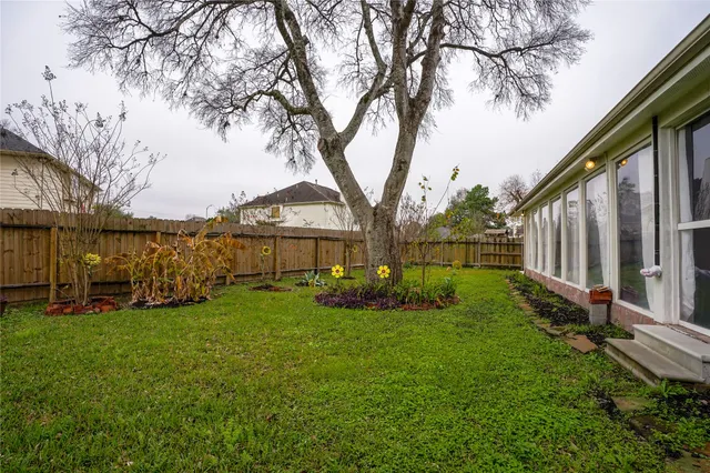 $2,800 | 2730 Briarloch Lane, Houston, TX 77073