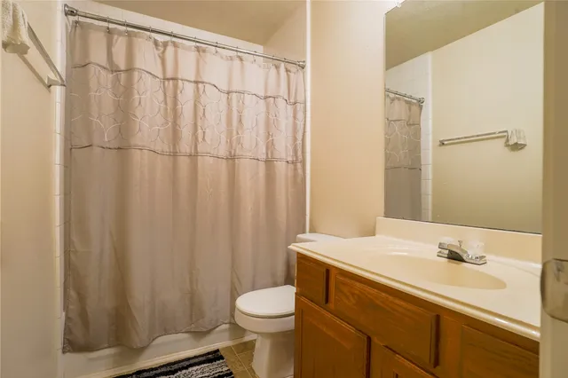 $2,800 | 2730 Briarloch Lane, Houston, TX 77073