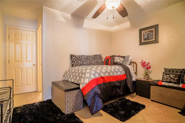 $2,800 | 2730 Briarloch Lane, Houston, TX 77073