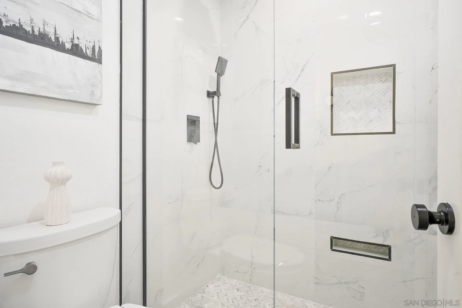 381 Playa Blanca Encinitas, CA 92024 - Photo 20 of 32 a bathroom with a shower