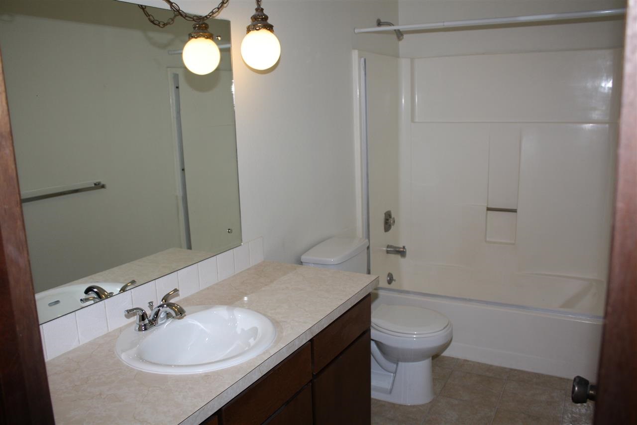 225 East Hawthorne Road Spokane, WA 99218 - Photo 8 of 15