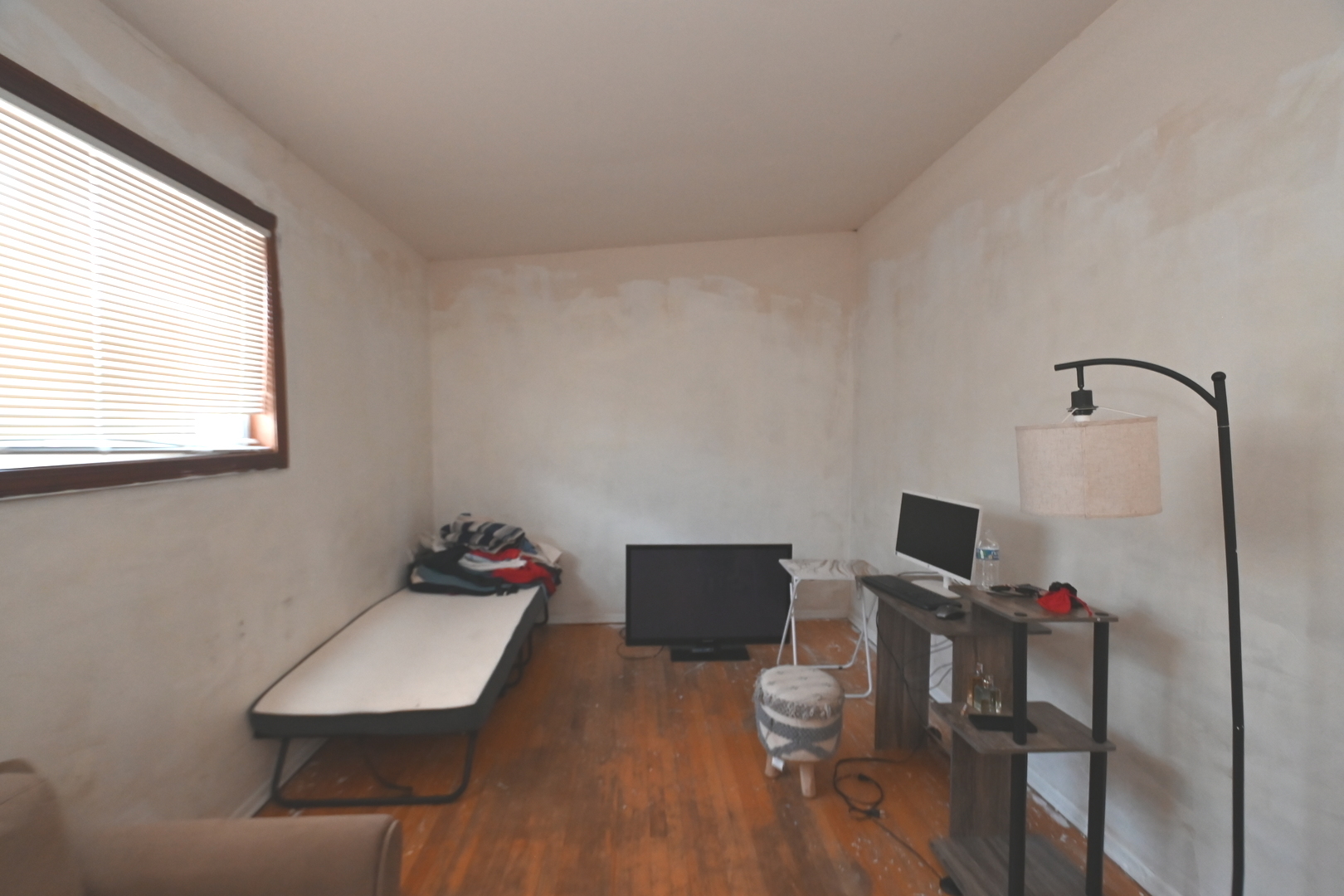 32 1st Street Wheeling, IL 60090 - Photo 10 of 14 a workspace with furniture and wooden floor