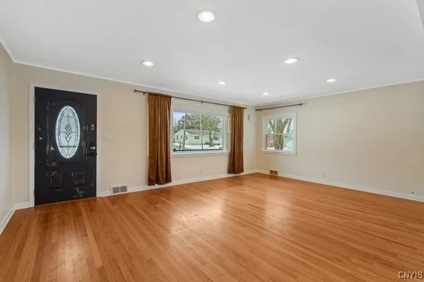 $2,600 | 25 Franklin Avenue, Oswego, NY 13126