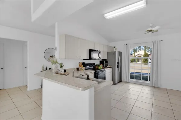 $1,800 | 327 Salmon Court, Kissimmee, FL 34759