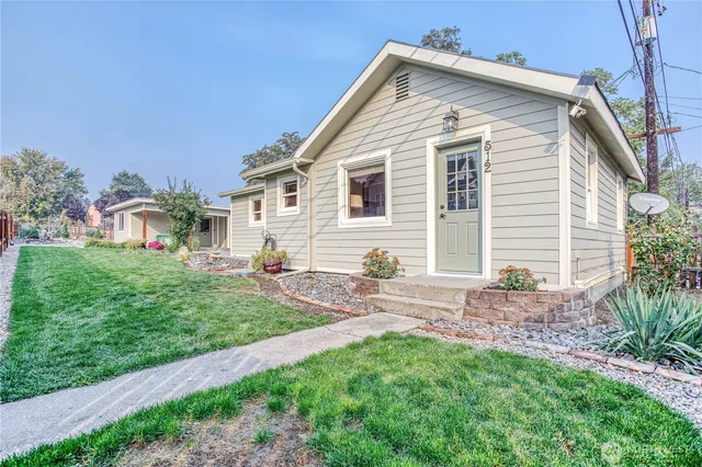 $410,000 | 512 Fourth Street, Wenatchee, WA 98801
