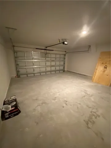 $2,400 | 1353 Greenwich Pk Lane, Corpus Christi, TX 78415