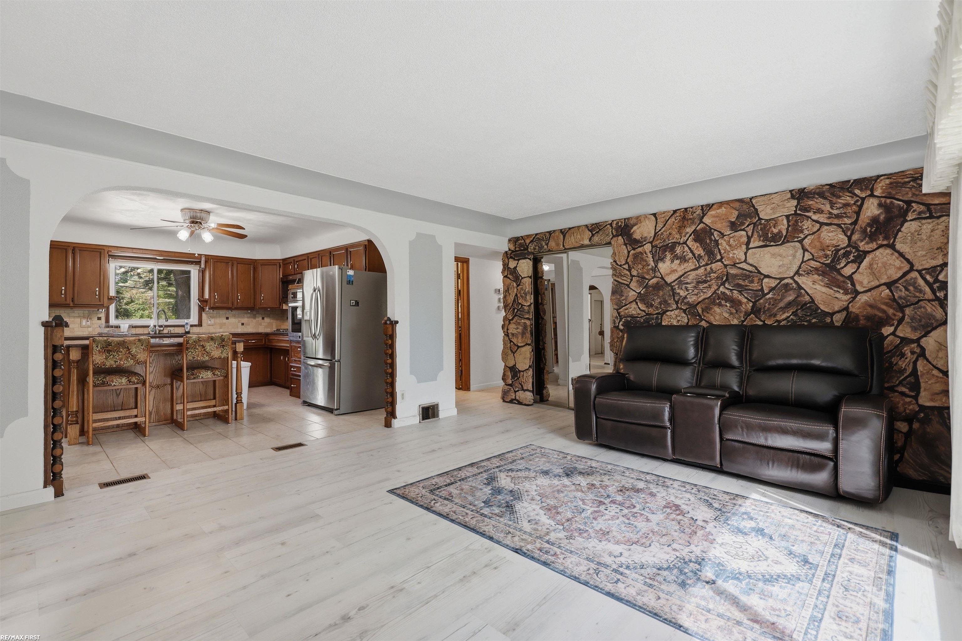 6745 24 Mile Road Utica, MI 48316 - Photo 4 of 36