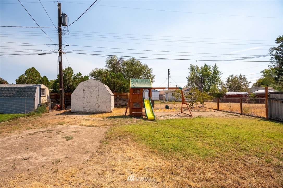 445 West Ridge Road Moses Lake, WA 98837 - Photo 14 of 35 Gallery Image 14