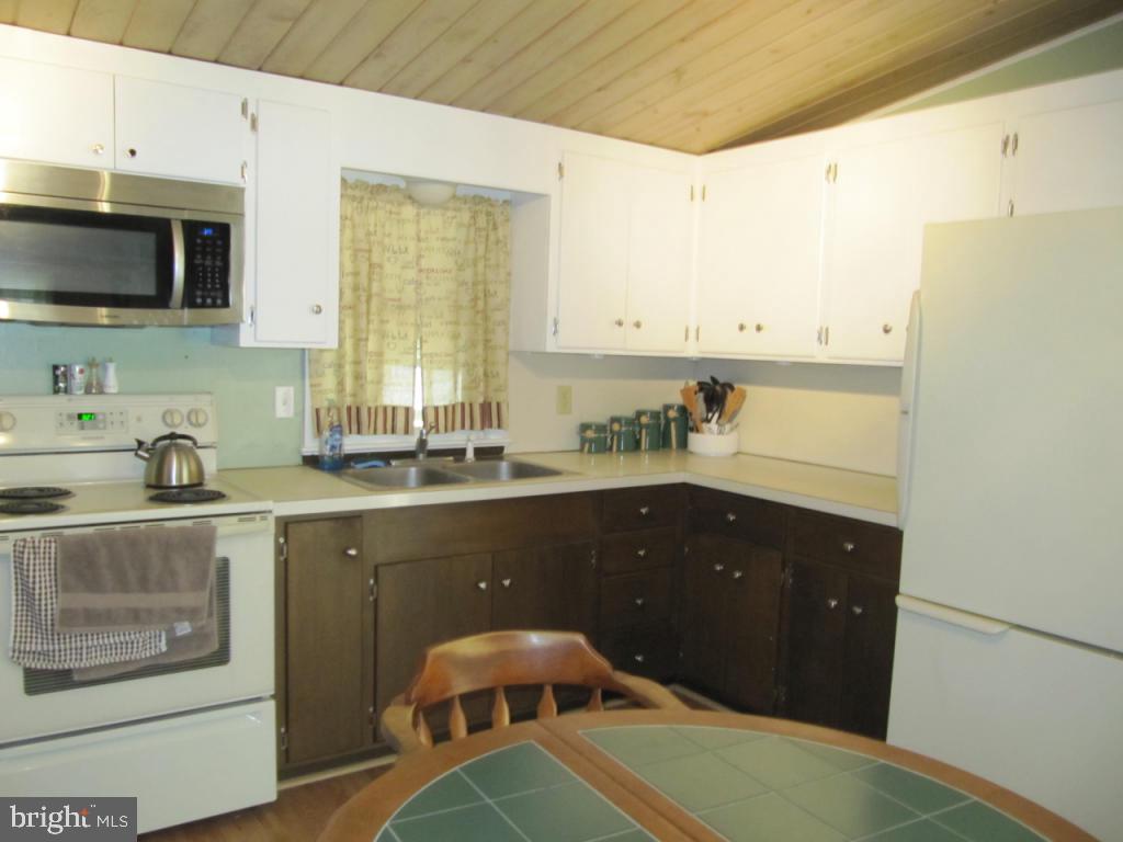 115 Colebrook Road Elizabethtown, PA 17022 - Photo 5 of 15 Gallery Image 5