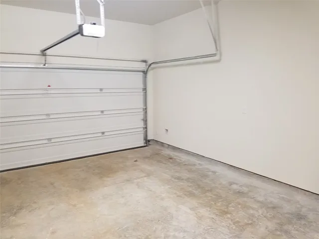 $2,200 | 218 Moon Dance Court, Conroe, TX 77304