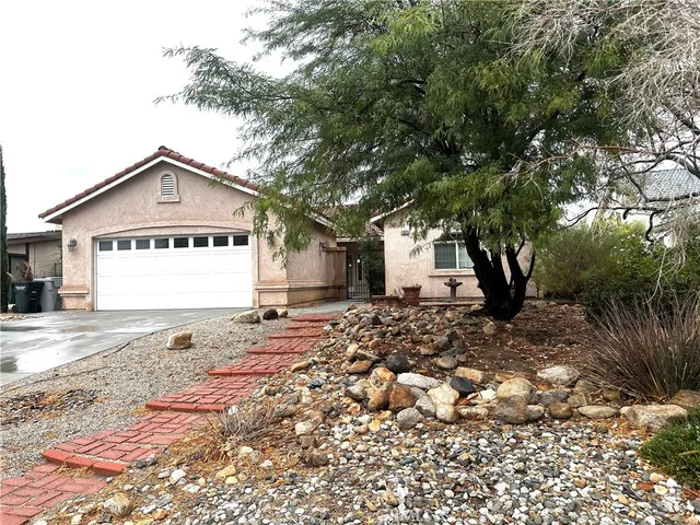 $2,490 | 14075 Driftwood Drive, Victorville, CA 92395