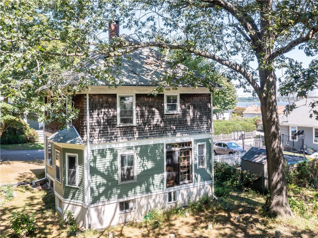 12 Manton Street Warwick, RI 02818 - Photo 28 of 43