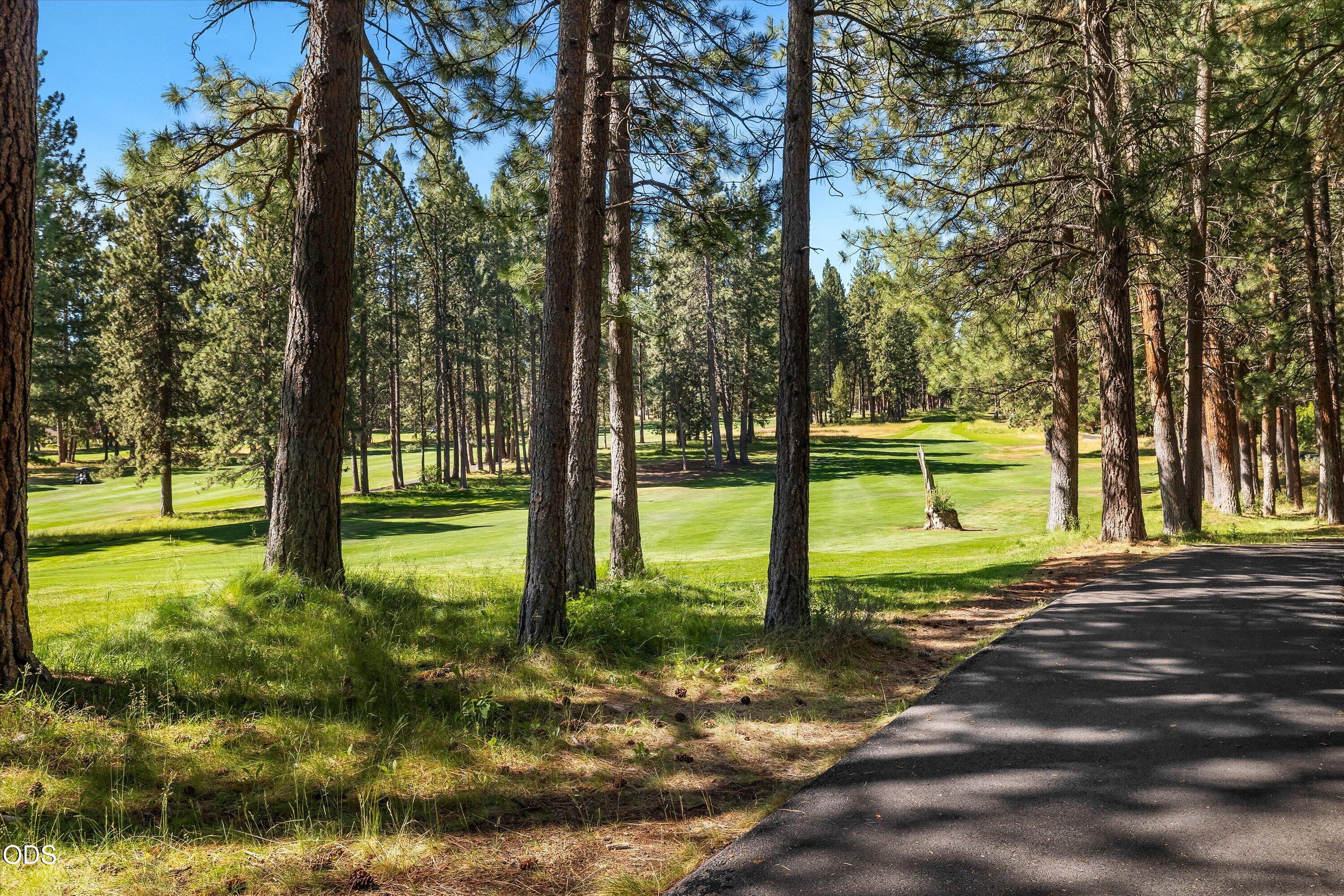 60726 Golf Village Loop Bend, OR 97702 - Photo 42 of 63