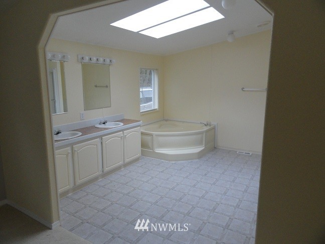 2388 Seminary Hill Road Centralia, WA 98531 - Photo 15 of 18 Gallery Image 15