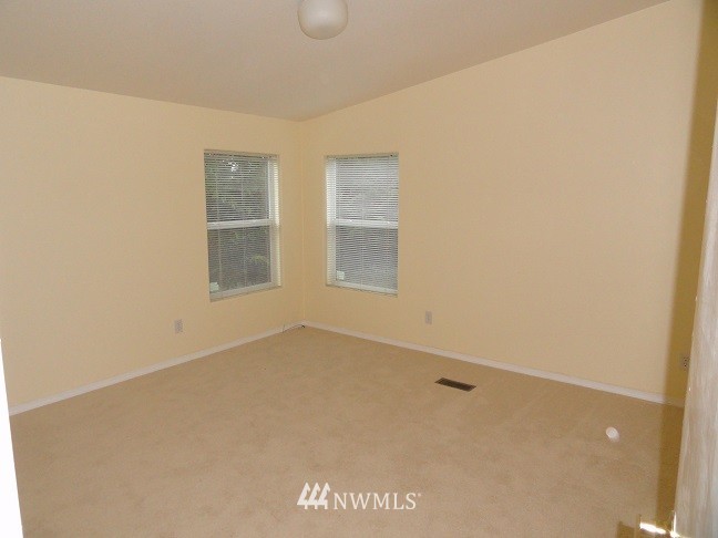 2388 Seminary Hill Road Centralia, WA 98531 - Photo 3 of 18 Gallery Image 3