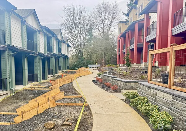 $3,790 | 26568 Northeast 143rd Street, Unit 37, Duvall, WA 98019