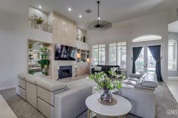 $819,000 | Undisclosed Address, Bakersfield, CA 93311