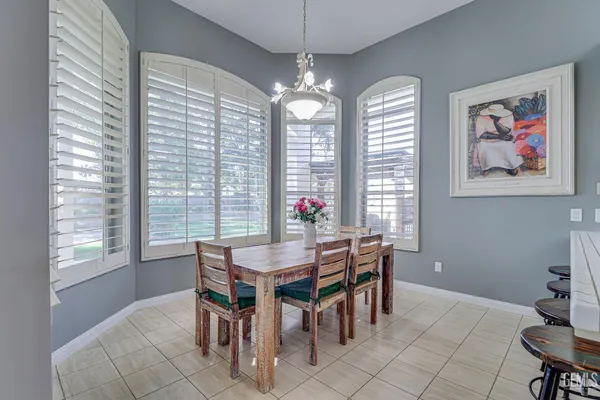 $819,000 | Undisclosed Address, Bakersfield, CA 93311