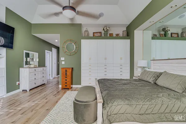 $819,000 | Undisclosed Address, Bakersfield, CA 93311