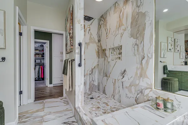 $819,000 | Undisclosed Address, Bakersfield, CA 93311