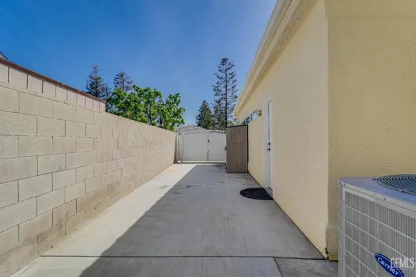 $819,000 | Undisclosed Address, Bakersfield, CA 93311