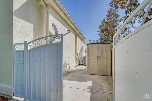 $819,000 | Undisclosed Address, Bakersfield, CA 93311