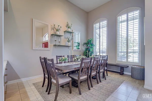 $819,000 | Undisclosed Address, Bakersfield, CA 93311